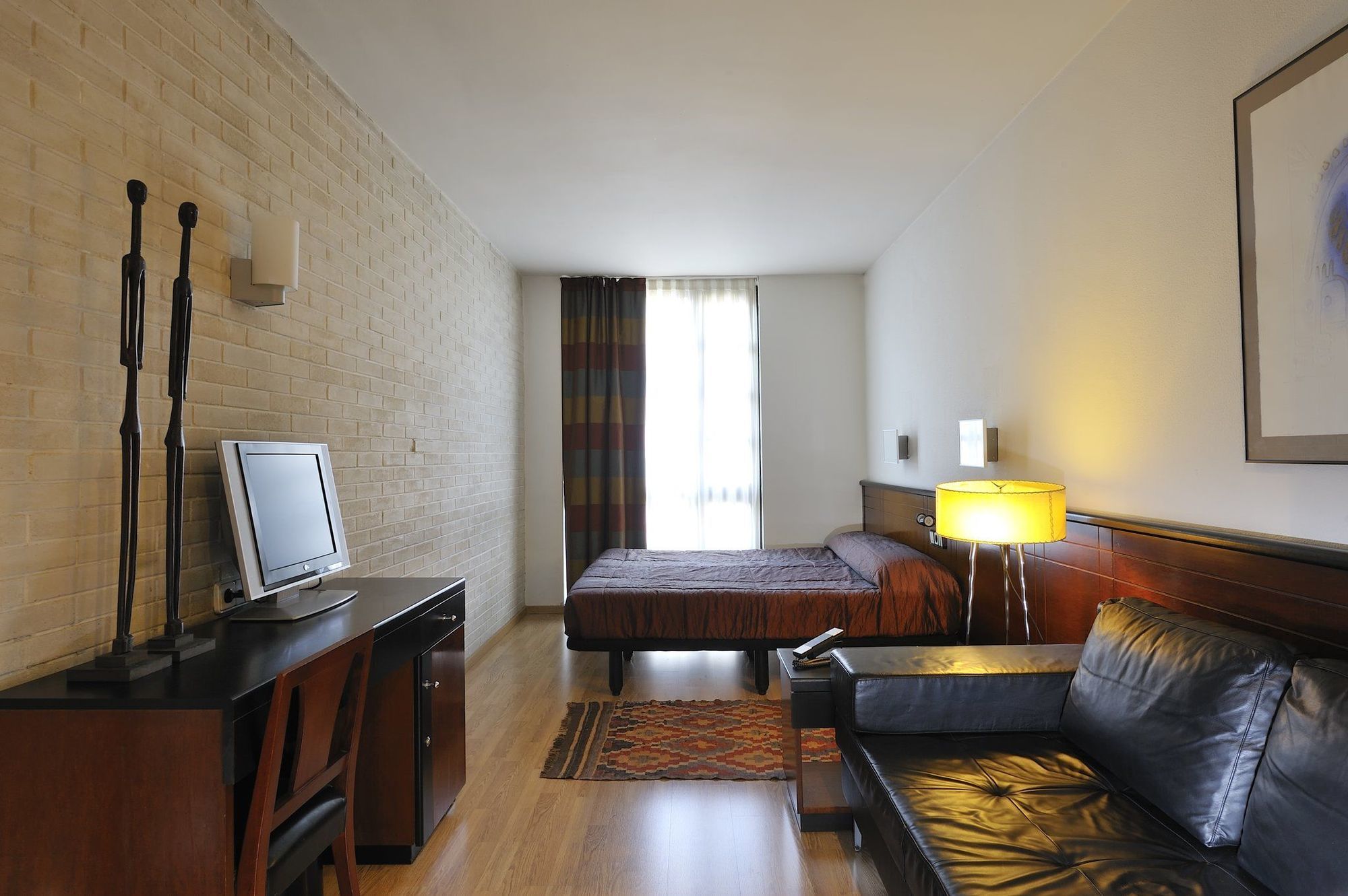 Hotel Balmes, A Member Of Preferred Hotels & Resorts Барселона Номер фото